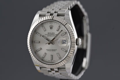 Rolex Datejust 41 - 126334 - Silver Dial - Full Set