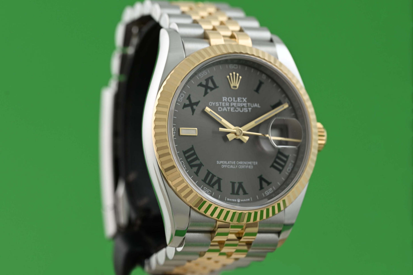 Rolex Datejust 36 - 126233 Wimbledon Dial - Full Set