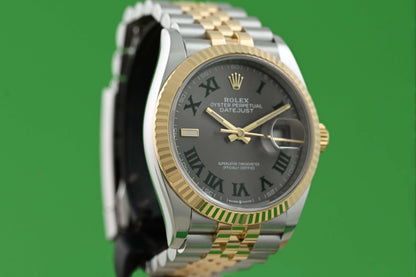 Rolex Datejust 36 - 126233 Wimbledon Dial - Full Set