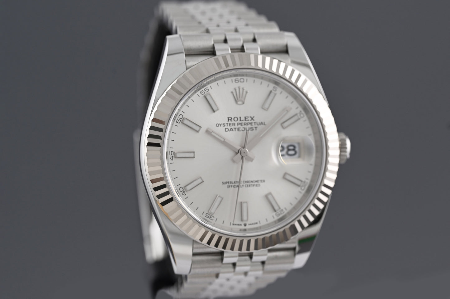 Rolex Datejust 41 - 126334 - Silver Dial - Full Set