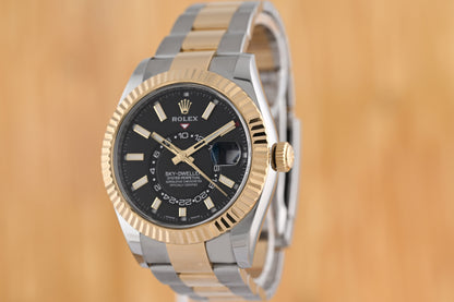 Rolex Sky-Dweller 326933 - Full Set - Black Dial
