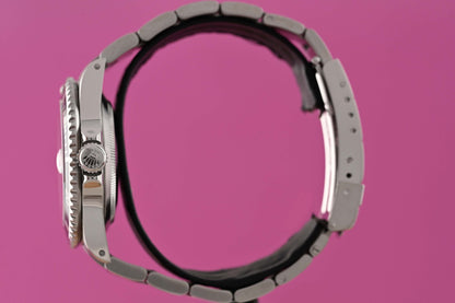 Rolex Submariner 16610 - Full Set - LC100