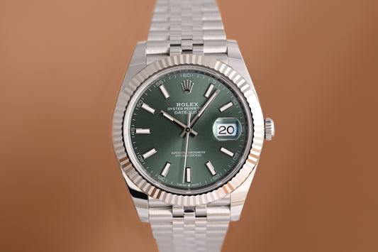 Rolex Datejust 41 - 126334 - Green Dial - Full Set - Like New 2025