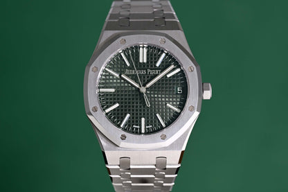 Audemars Piguet Royal Oak - Green Dial - 15510ST Anniversary - Full Set