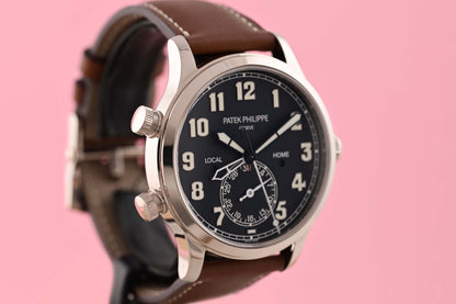 Patek Philippe Calatrava Pilot Travel Time 5524G-001 - Full Set