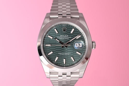 Rolex Datejust 41 - 126300 - Green Motif Dial - Full Set