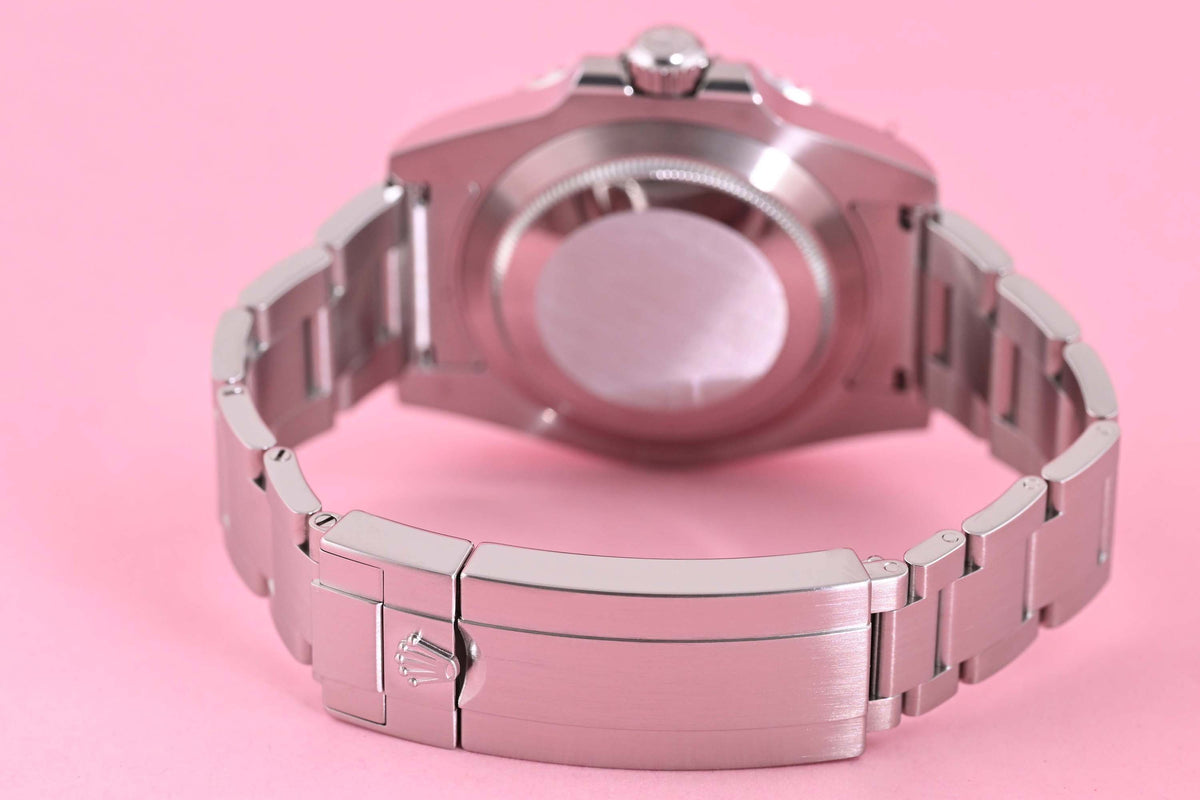 Rolex Submariner Date 116610LN - Full Set - 40mm - LC100