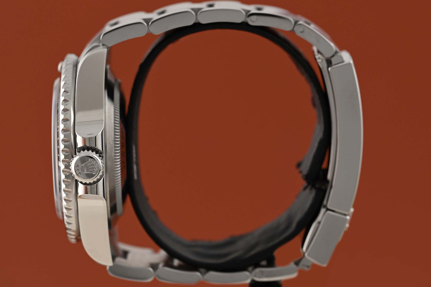 Rolex Sea Dweller 116600 - Full Set - Like New - LC100