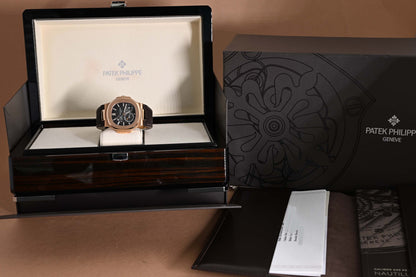 Patek Philippe Nautilus 5712R-001 - Full Set - NEW 2022