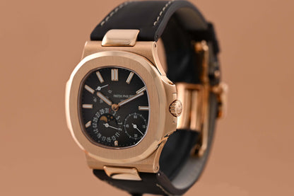 Patek Philippe Nautilus 5712R-001 - Full Set - NEW 2022
