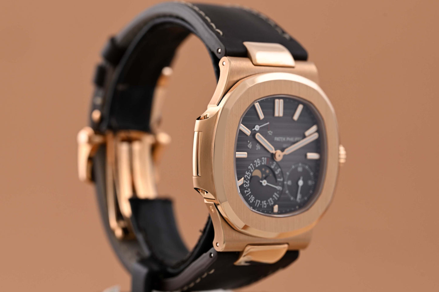Patek Philippe Nautilus 5712R-001 - Full Set - NEW 2022