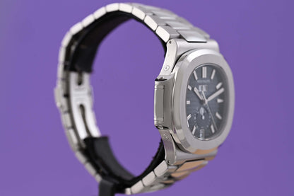 Patek Philippe Nautilus 5726/1A - Full Set - Blue Dial - NEW