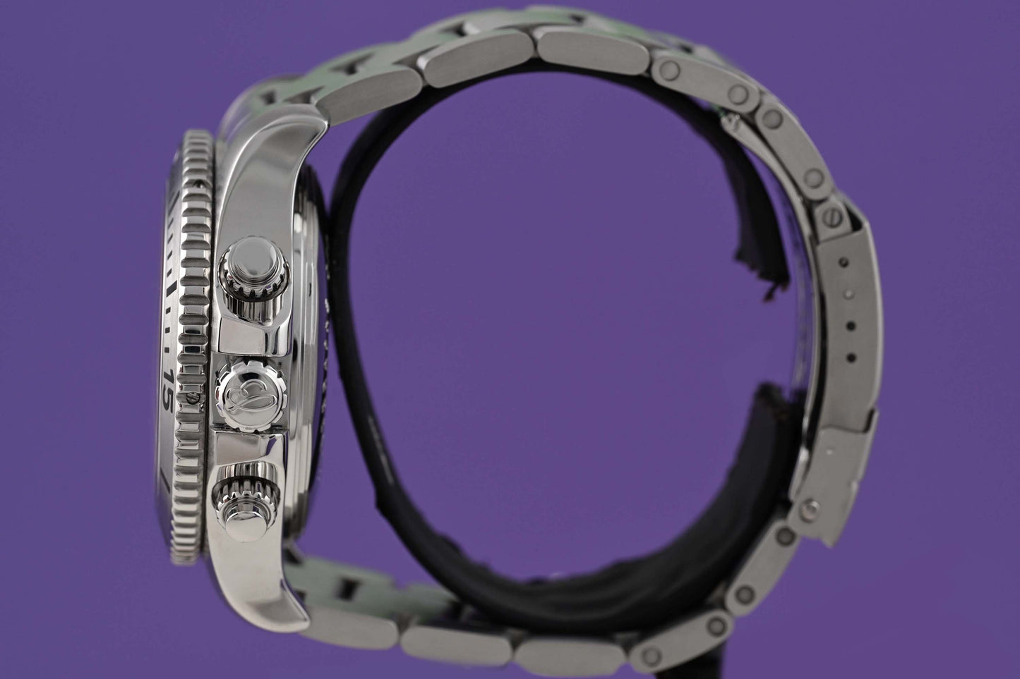 Breitling Superocean Chronograph 44 "Steelfish" - Full Set