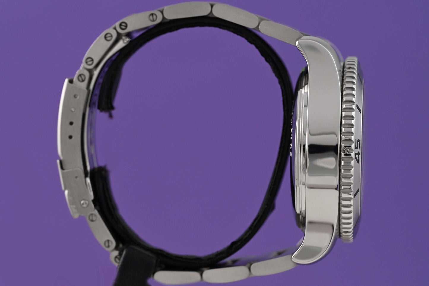 Breitling Superocean Chronograph 44 "Steelfish" - Full Set