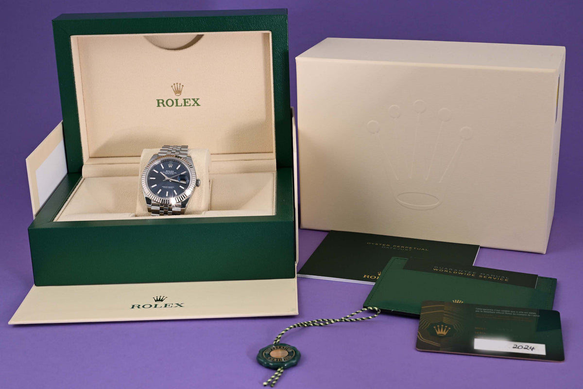 Rolex Datejust 41 - 126334 Blue Dial - Full Set - Like NEW