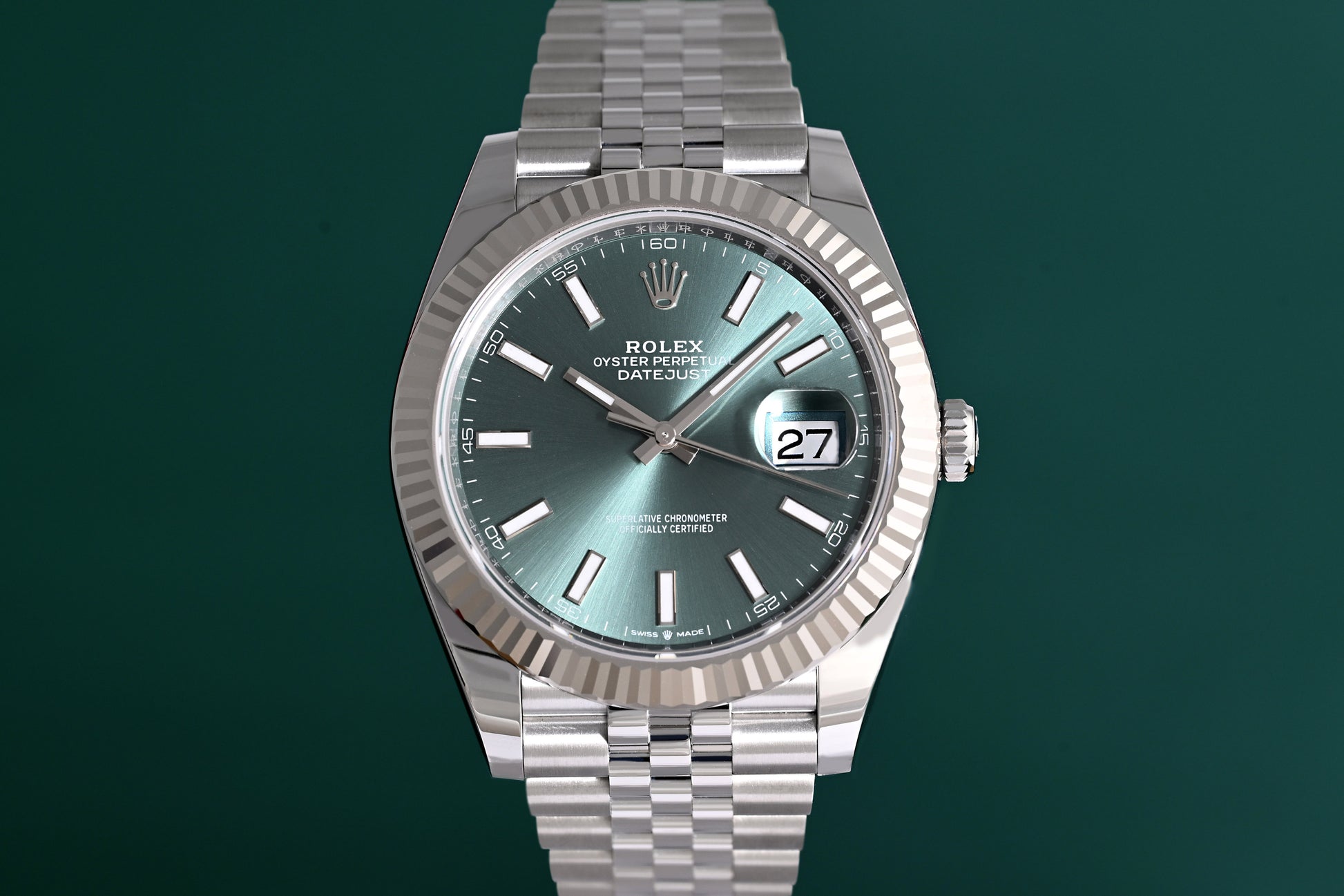 Rolex Datejust 41 126334 Green Dial Full Set NEW