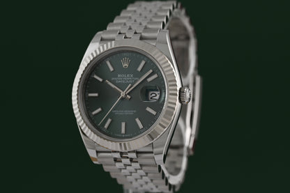Rolex Datejust 41 - 126334 - Green Dial - Full Set - NEW