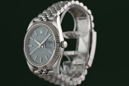 Rolex Datejust 41 - 126334 - Green Dial - Full Set - NEW
