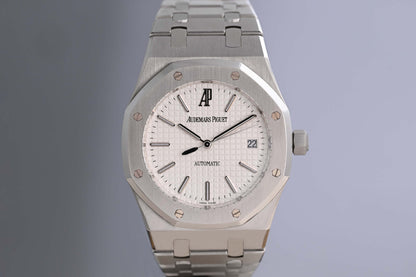 Audemars Piguet Royal Oak - 15300ST - White Dial - Full Set