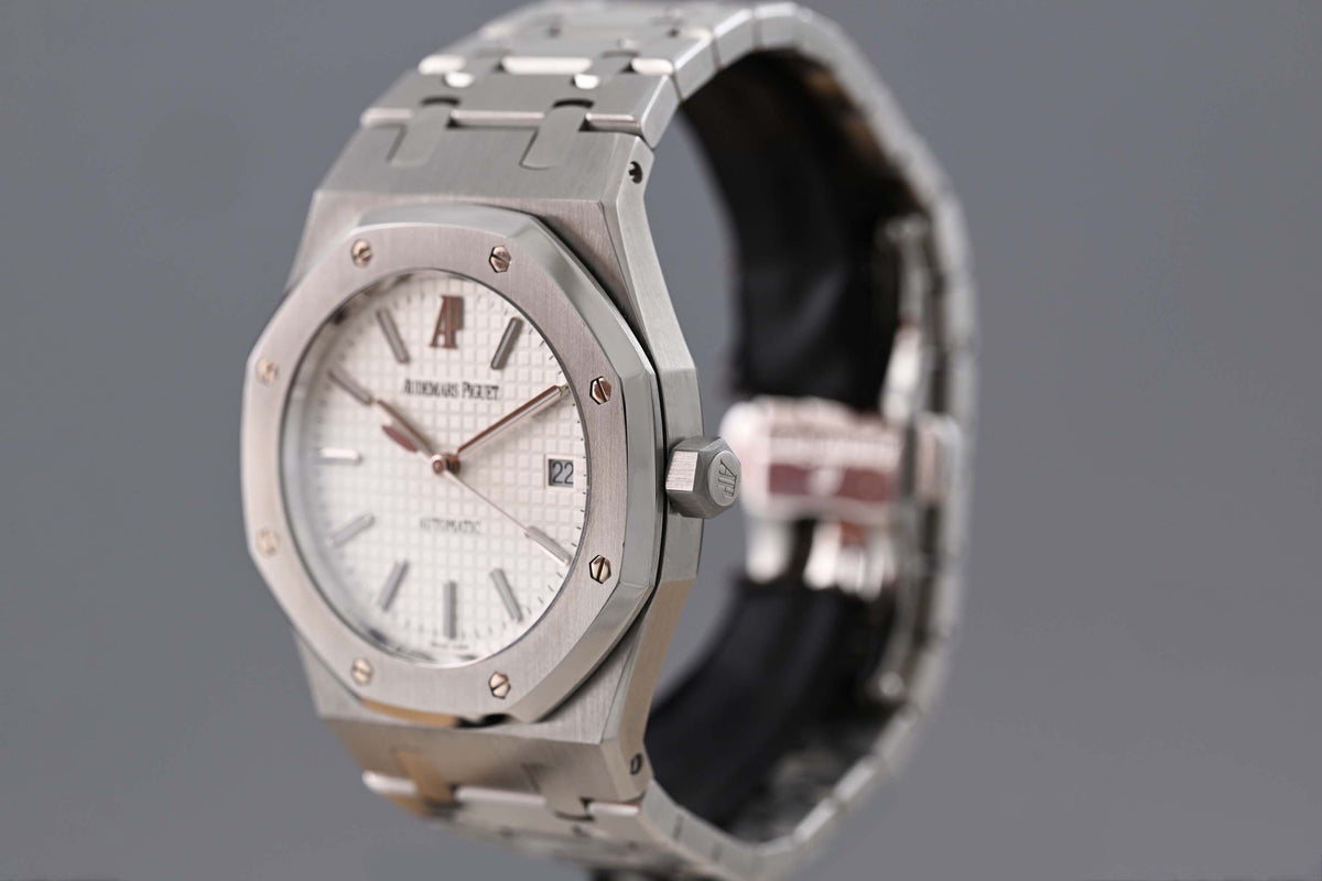 Audemars Piguet Royal Oak - 15300ST - White Dial - Full Set