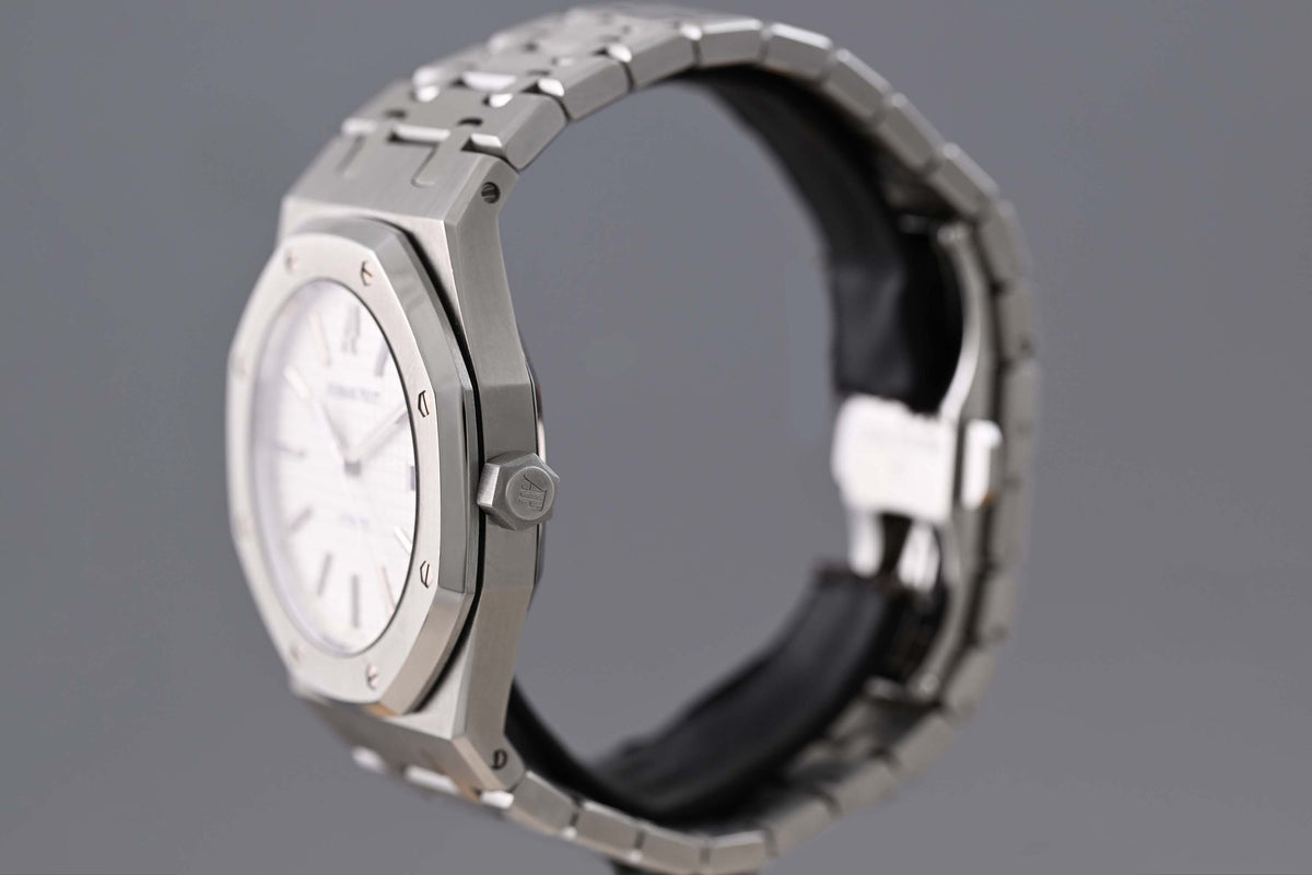 Audemars Piguet Royal Oak - 15300ST - White Dial - Full Set
