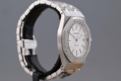 Audemars Piguet Royal Oak - 15300ST - White Dial - Full Set